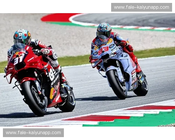 MotoGP赛前：速度以外的仪式与悬念